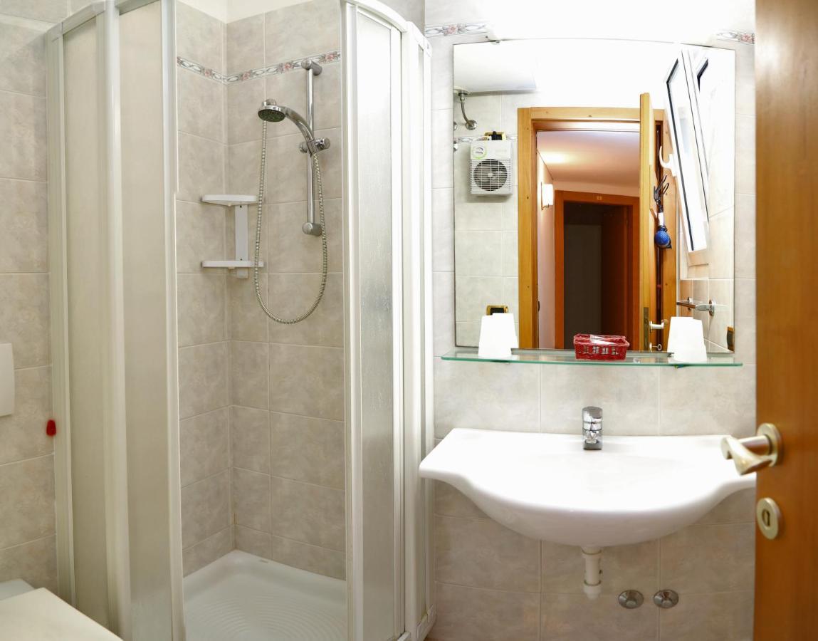 Front Lake Apartment 바르돌리노 외부 사진