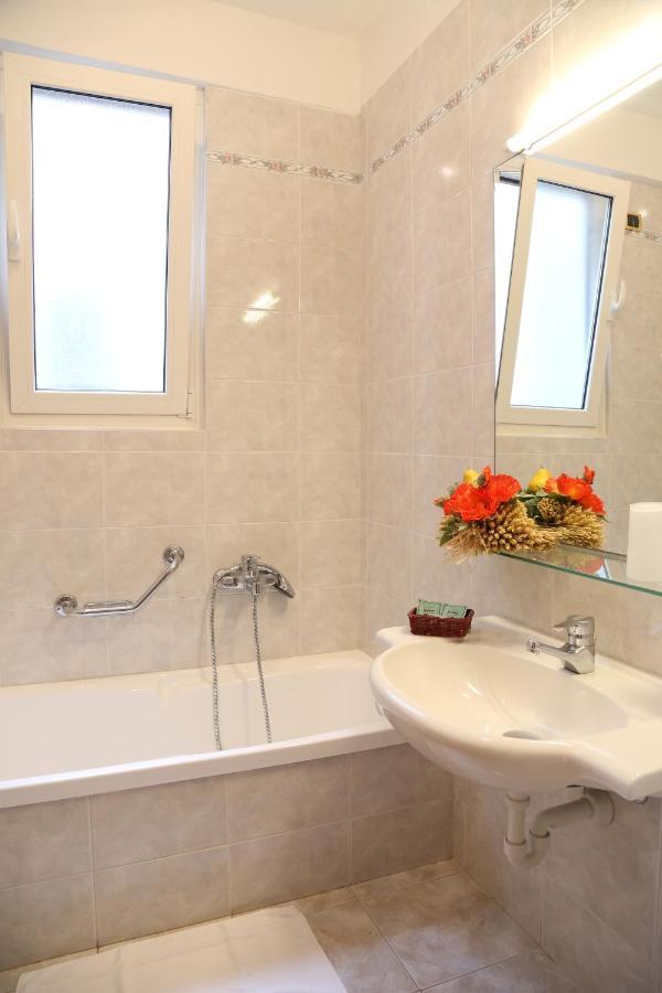 Front Lake Apartment 바르돌리노 외부 사진