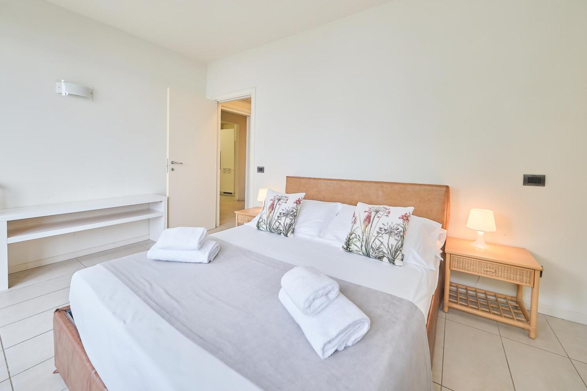 Front Lake Apartment 바르돌리노 외부 사진