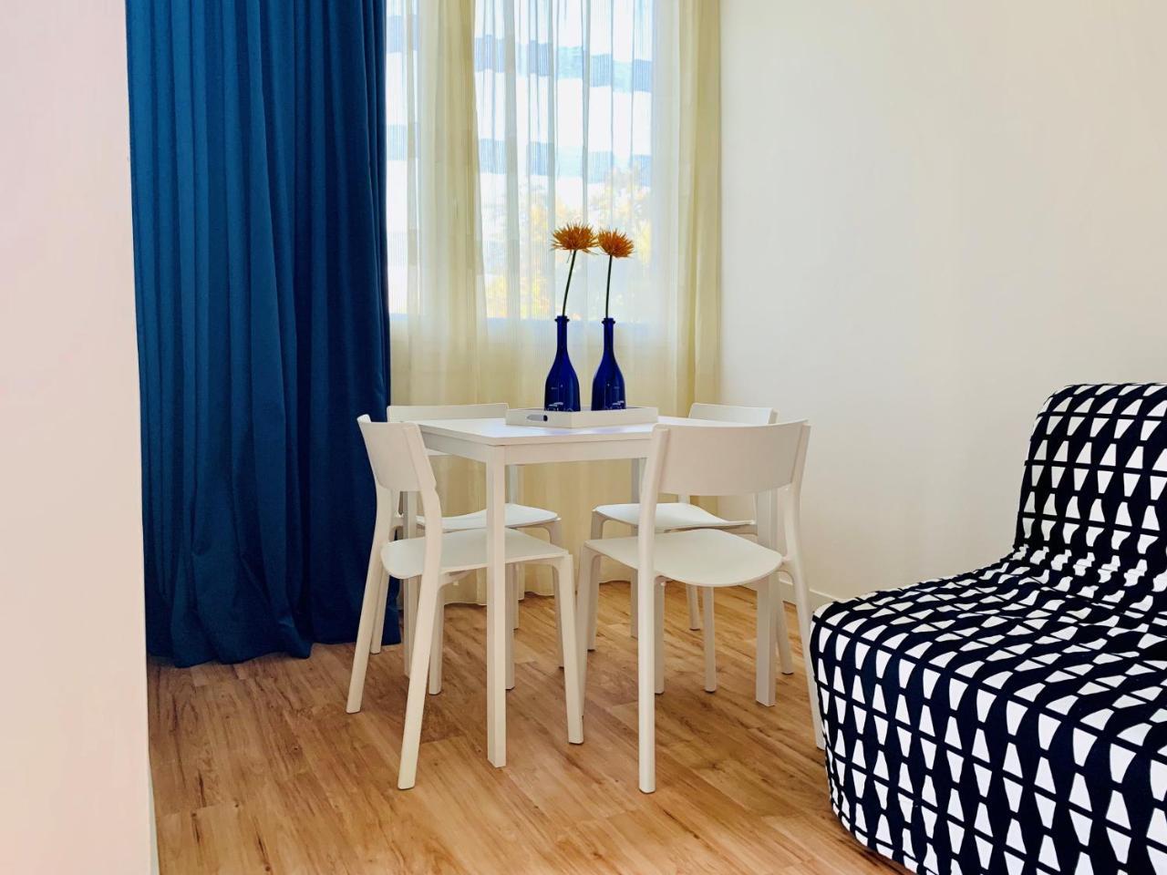 Front Lake Apartment 바르돌리노 외부 사진