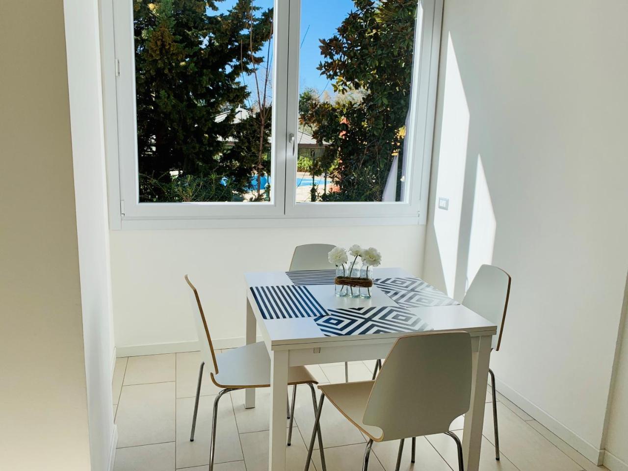 Front Lake Apartment 바르돌리노 외부 사진
