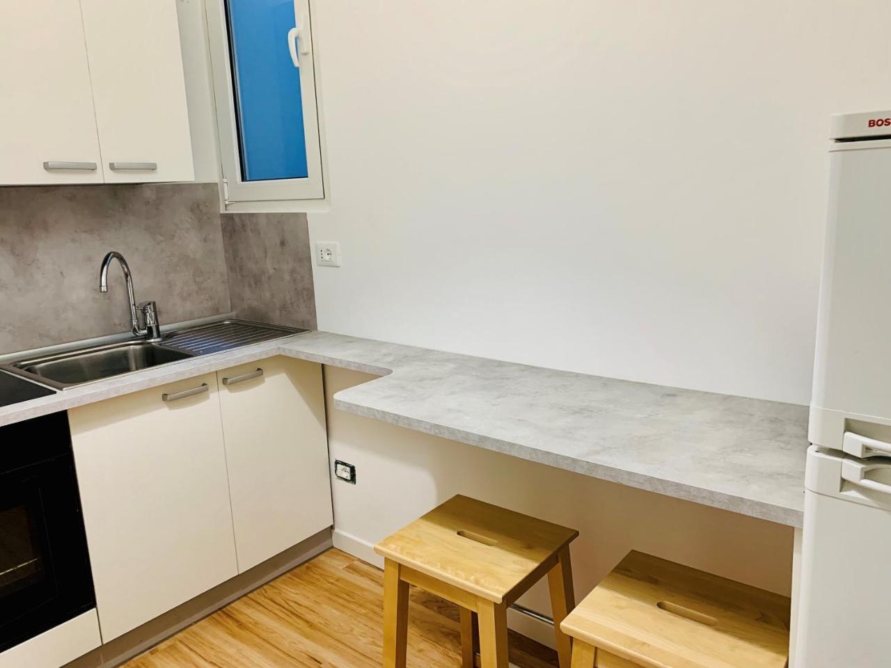 Front Lake Apartment 바르돌리노 외부 사진
